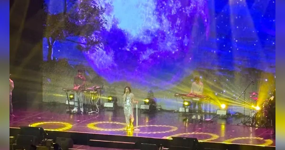 Cantik dan Memesona, Penampilan Tiara Andini saat Konser Secret Number Bawakan Lagu Baru 'Bukan Untukku'