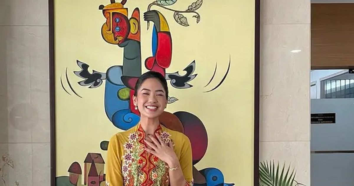 Deretan Artis Cantik dan Memesona Kenakan Kebaya Bordir Modern dan Elegan