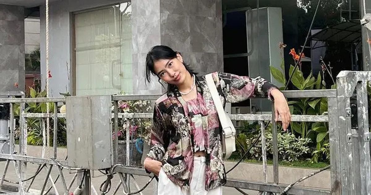 Tampil Santai Mengenakan Kebaya, Ini Inspirasi dari Alika Islamadina Hingga Amel Carla