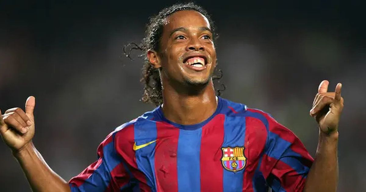 Gara-Gara Ronaldinho Bawa 20 Orang, MU Gagal Rekrut di 2003