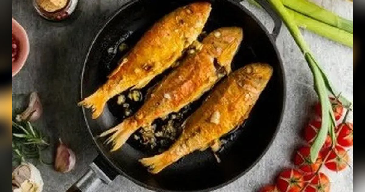 3 Tips Memasak Ikan agar Bumbu Meresap dan Anti Hambar!