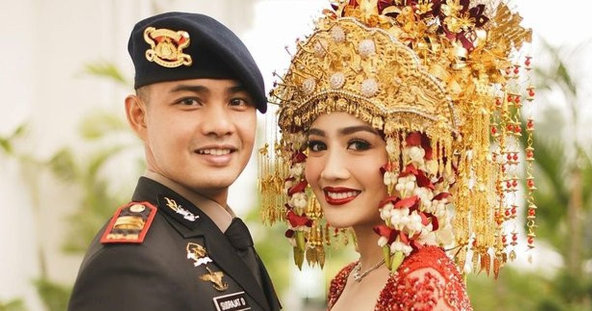 Resepsi Febby Rastanty & Drajad Djumantara Pakai Adat Palembang dengan 28 Bridesmaid, Ada Jessica Mila, Enzy Storia dan Yuki Kato