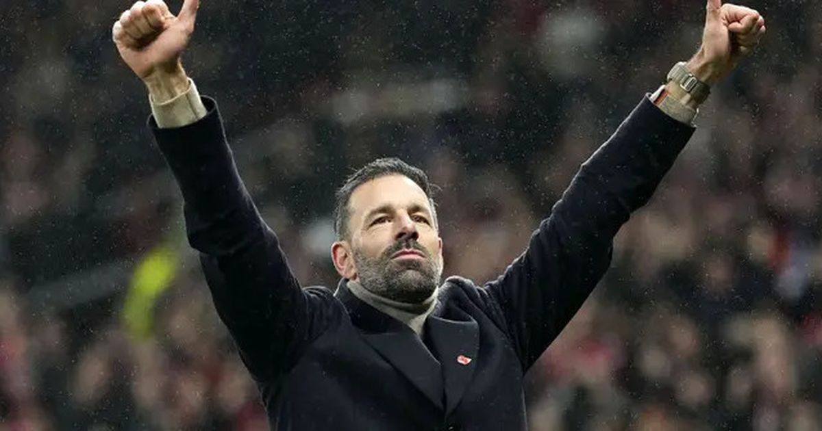 Ruud van Nistelrooy Tulis Pesan Menyentuh di Momen Perpisahan: MU Akan Selalu Memiliki Tempat Istimewa di Hati Saya