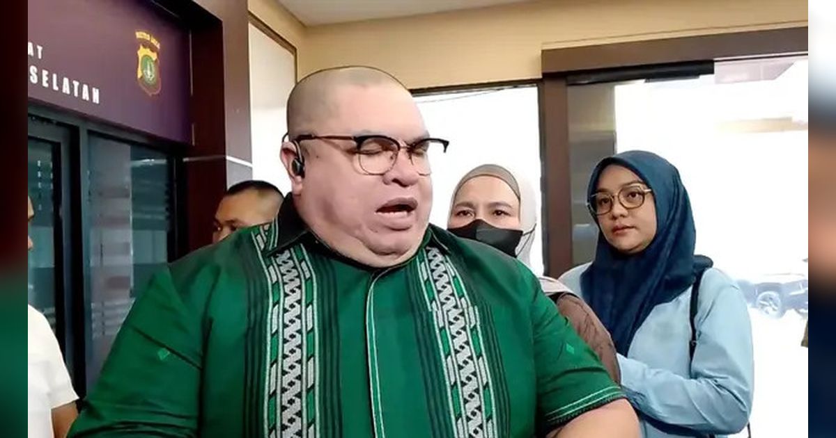 Pengacara Razman Arif Nasution Dampingi Sang Istri Jalani Pemeriksaan Terkait Laporannya Terhadap Nikita Mirzani