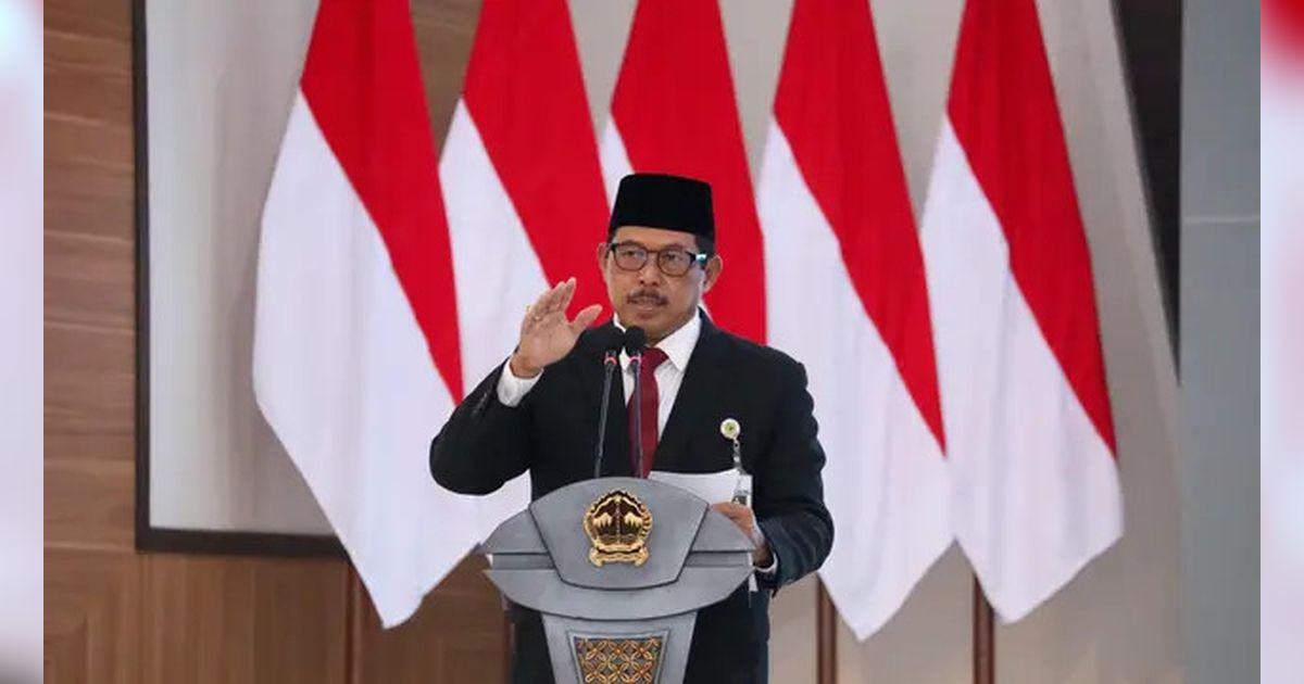 Upah Minimum Kabupaten/Kota (UMK) Semarang 2025 menjadi yang tertinggi di Jawa Tengah.