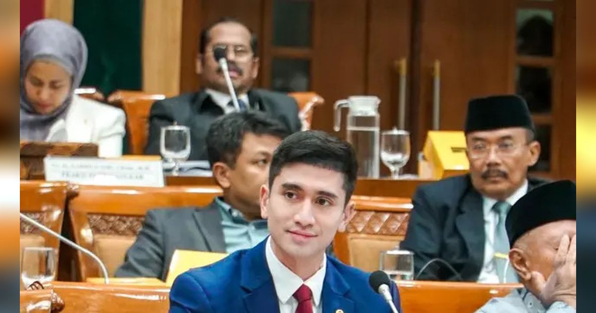 Pangeran Senayan Verrell Bramasta Buktikan Kinerja Gemilang di 3 Bulan Pertama sebagai Anggota DPR RI 'Ilmu dan Adab'