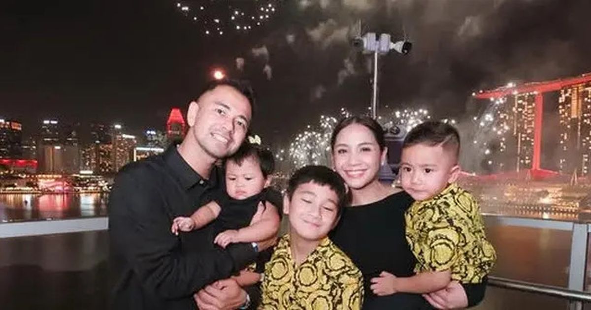 10 Gaya OOTD Artis Rayakan Tahun Baru di Luar Negeri dari Enzy Storia, Wulan Guritno hingga Fuji dan Rachel Venya