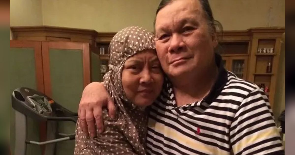 Sebelum Meninggal Dunia di Waktu Subuh, 2 Cucu Johnny Wong Ayah Baim Wong Masih Sempat Salim dan Lambaikan Tangan