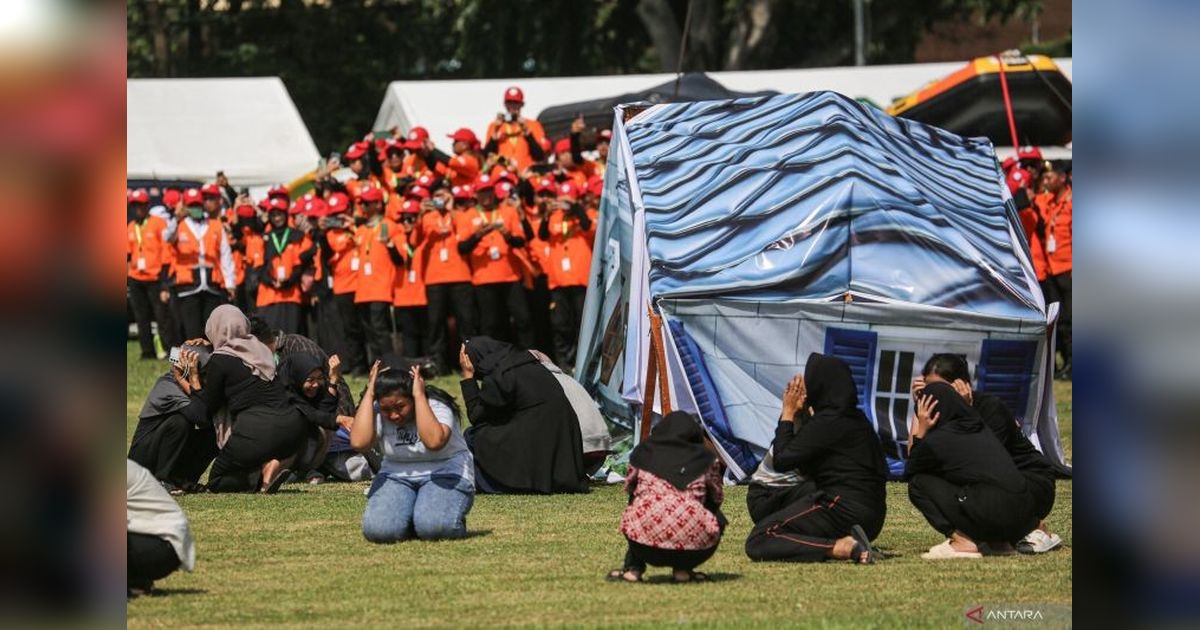 Siap Mental Hadapi Bencana: Tips Tetap Tenang Saat Darurat
