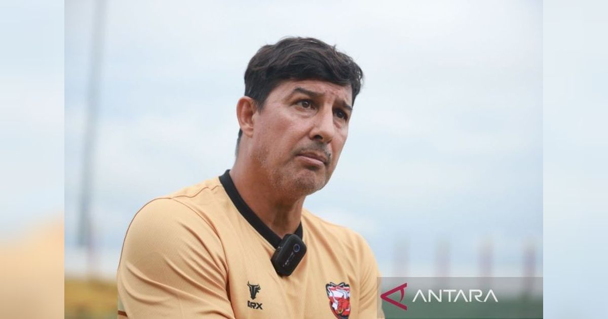 Madura United Rekrut Alfredo Vera, Mantan Pelatih Persebaya, Gantikan Paulo Menezes