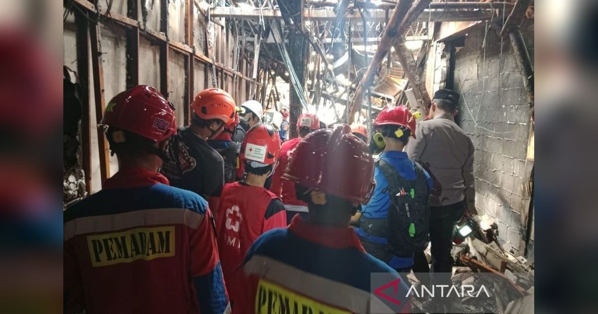 Pencarian Korban Kebakaran Glodok Plaza: Tenaga Ahli Dikerahkan
