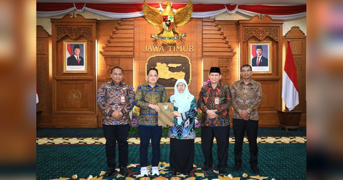 Pj Gubernur Jatim Minta Pembangunan Situbondo Berlanjut Usai Bupati Ditahan KPK