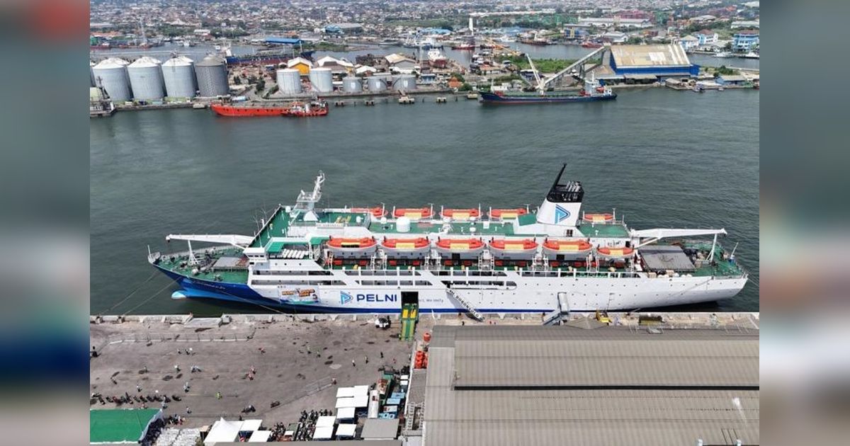 KM Dobonsolo Pelni Perawatan, Tetap Layani Penumpang Lebaran 2025