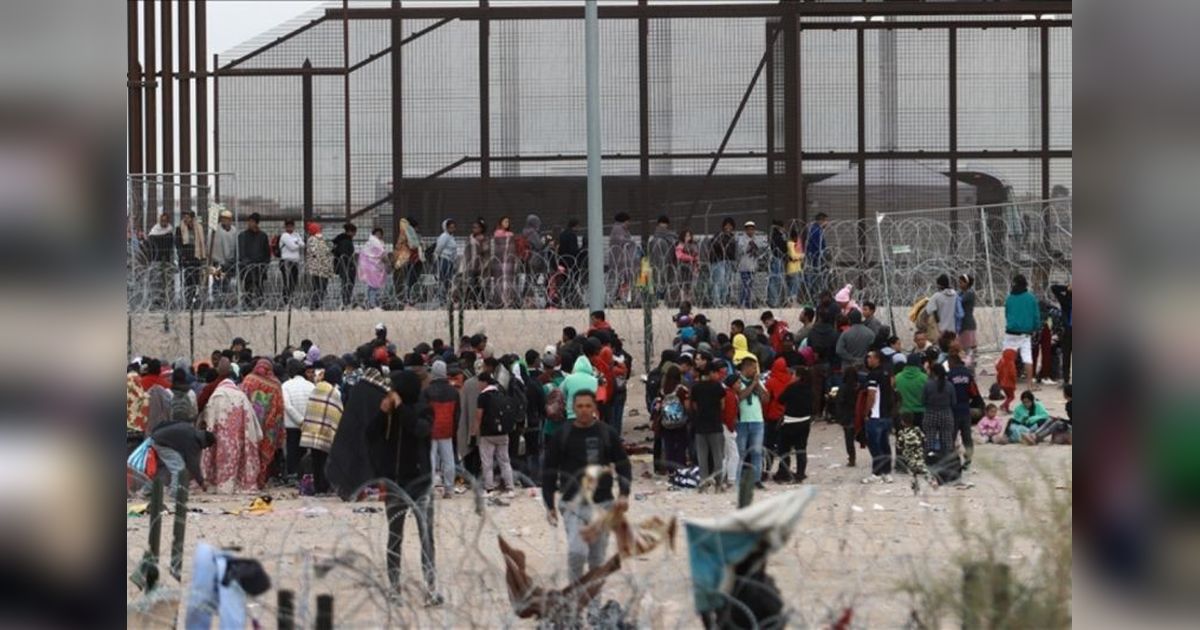 Kolombia Setuju Terima Deportasi Migran dari AS, Sanksi Trump Ditangguhkan