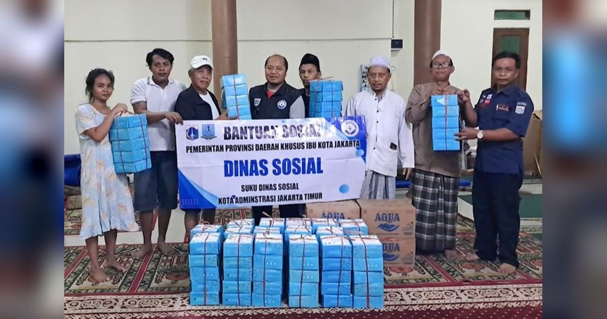 Kebakaran Cipinang Muara: Sudinsos dan PMI Jaktim Salurkan Bantuan