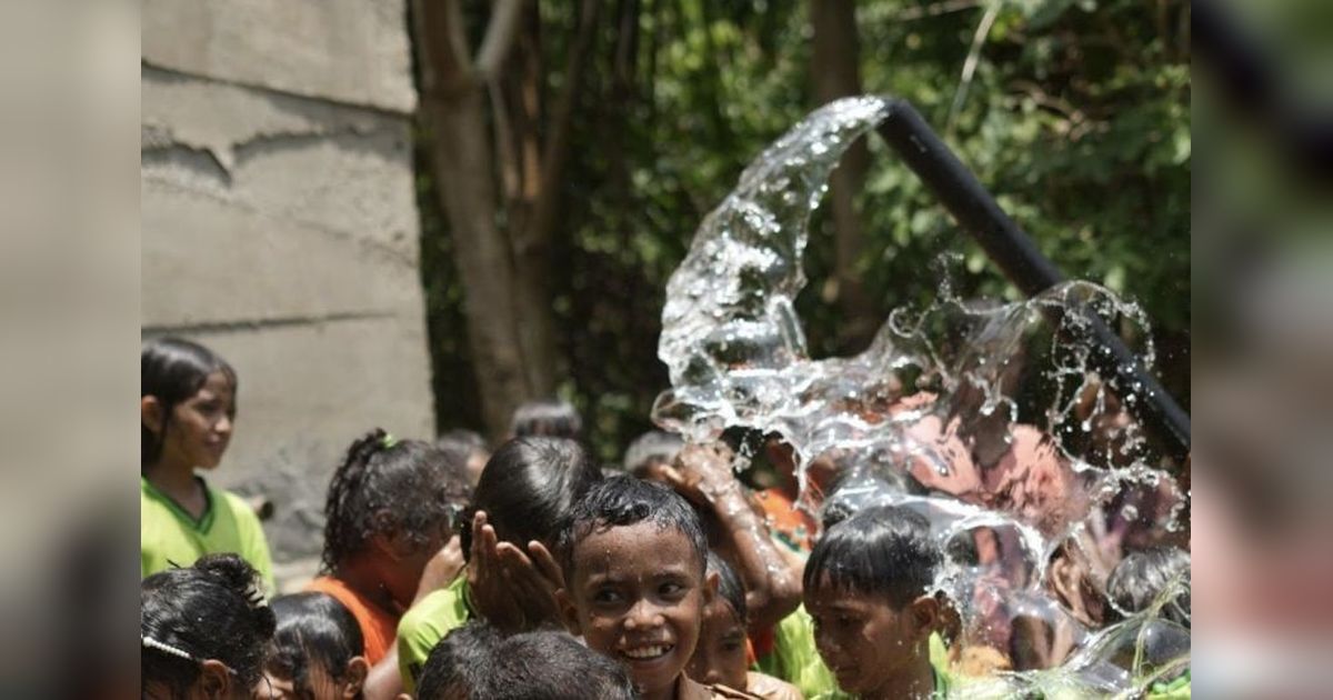 Akses Air Bersih di Indonesia: Harapan dari Desa Takarai
