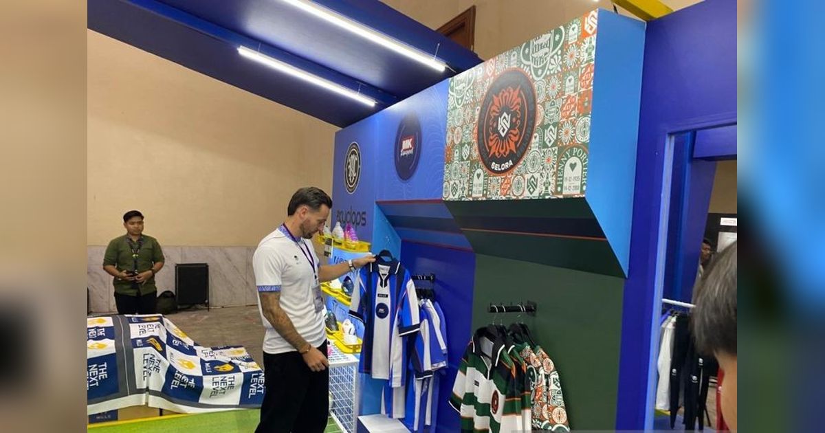 Mills dan Marc Klok Luncurkan Jersey Terbaru di JSD 2025