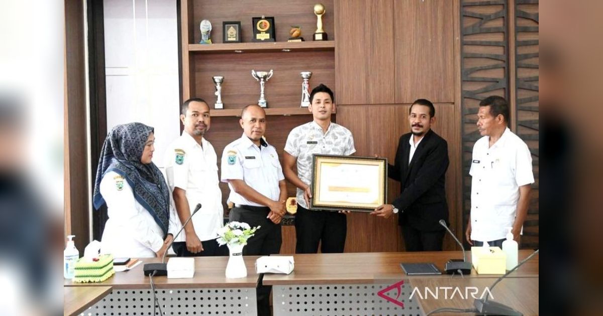 Kelurahan Krooy Kaimana Raih Penghargaan Desa Cinta Statistik Terbaik se-Papua Barat