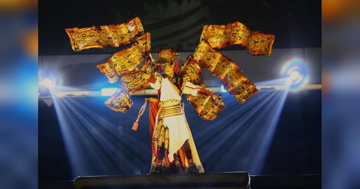 Jember Fashion Carnaval 2025: Evoluxion, Sebuah Evolusi Kreativitas Budaya Indonesia