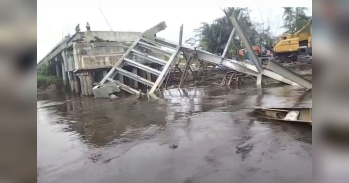 Jembatan Muara Terusan Ambruk: Pemkab Kapuas Ungkap Penyebabnya