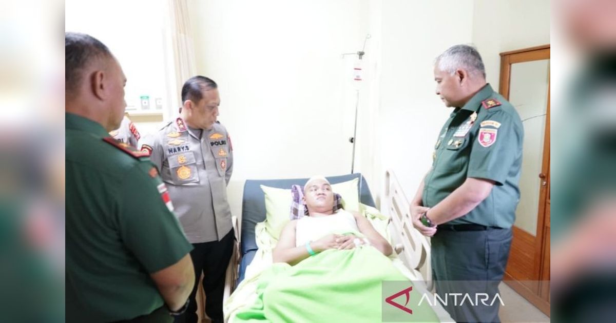 Pangdam VI/Mulawarman Jenguk Korban Penyerangan Polres Tarakan, Jaga Soliditas TNI-Polri
