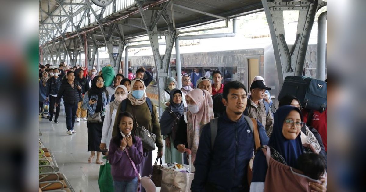 KAI Siapkan 3,4 Juta Tiket Kereta Api Jarak Jauh untuk Angkutan Lebaran 2025