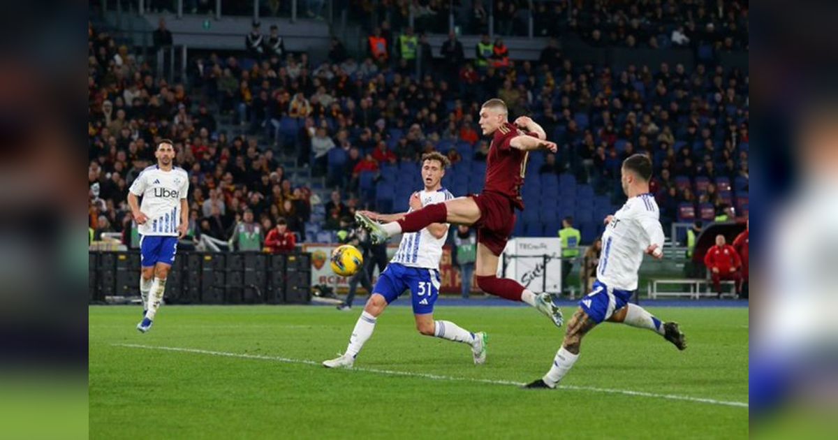 AS Roma Comeback Dramatis, Tekuk Como 1907 dengan Skor 2-1