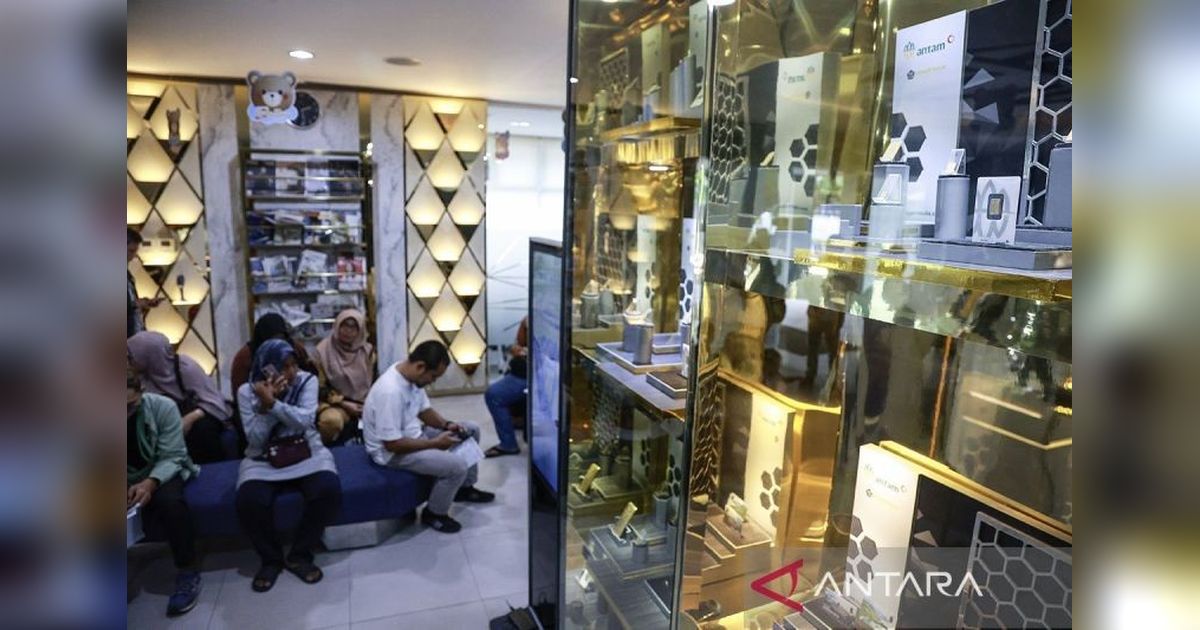 Harga Emas Antam Hari Ini Naik! Tembus Rp1,679 Juta per Gram