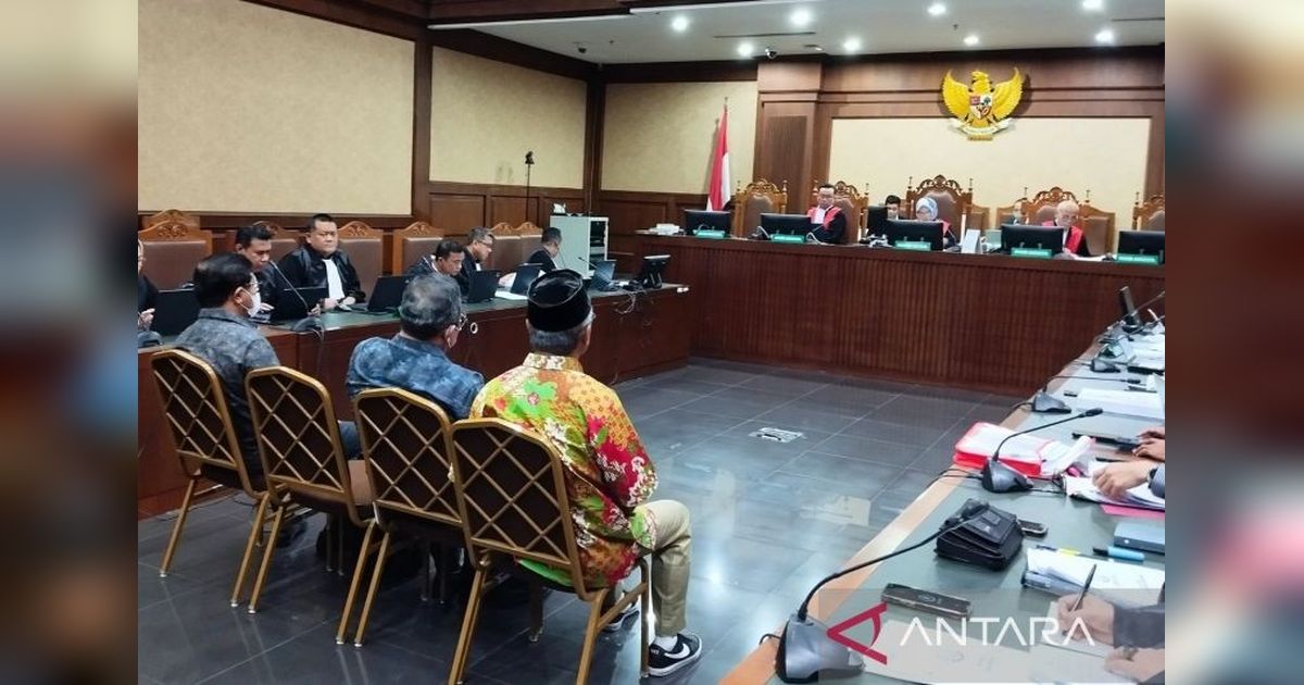 Dua Hakim Pemberi Vonis Bebas Ronald Tannur Bersaksi di Sidang Kasus Zarof Ricar