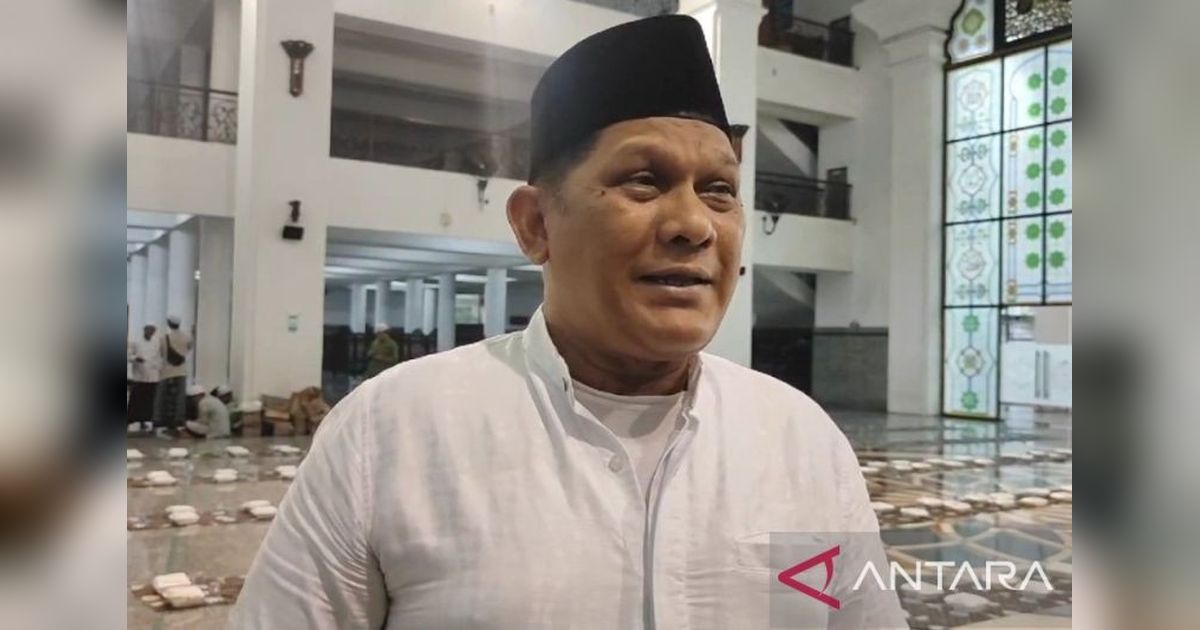 Masjid Agung Palembang Bagikan 600 Porsi Takjil Per Hari Selama Ramadhan