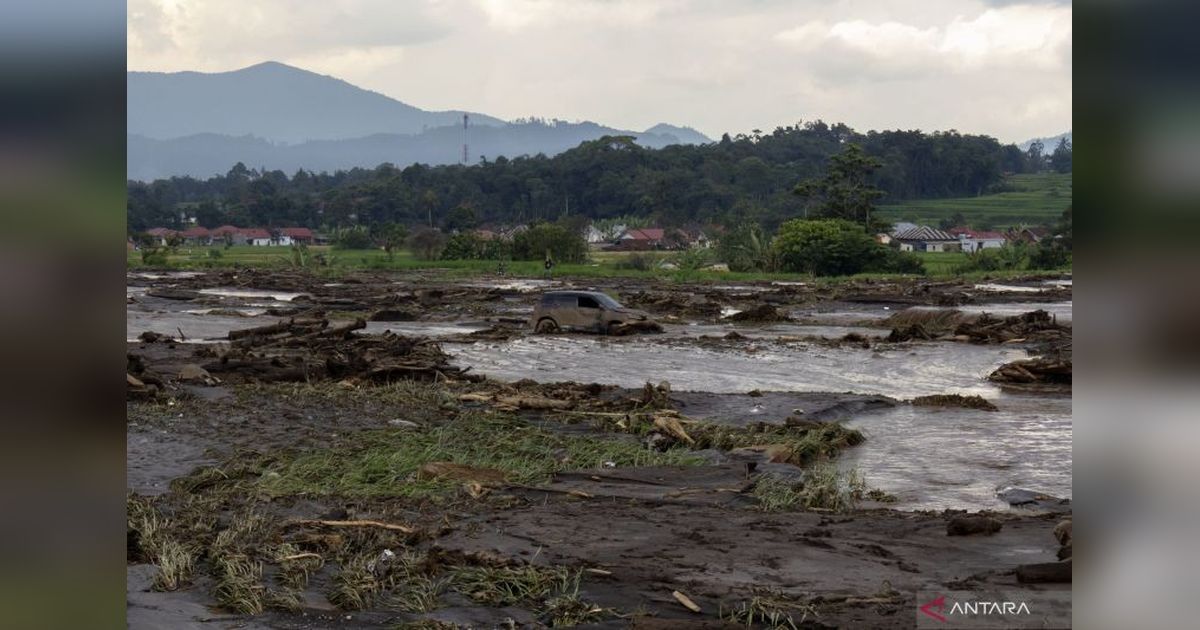 Gunung Marapi Erupsi: Warga Sekitar Sungai Diimbau Tingkatkan Kewaspadaan
