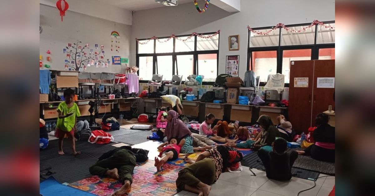 Banjir Jaktim: Warga Prioritaskan Kesehatan Anak, Minta Pemprov DKI Fokus Bantuan Medis