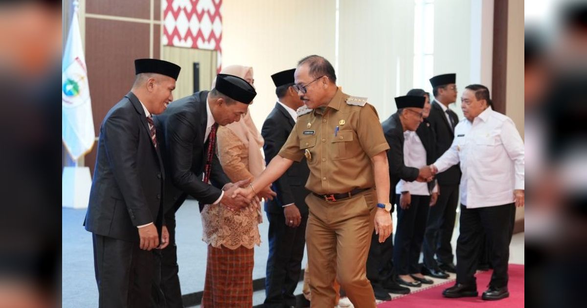 Gubernur Sulbar Lantik 5 Anggota KIP Baru: Dorong Transparansi Pemerintahan