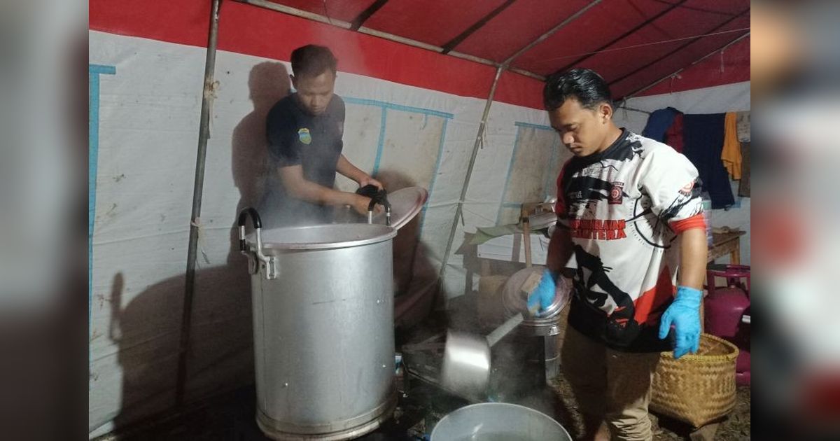 Tagana Tasikmalaya Siap Siaga: Bantuan Pangan Tercukupi untuk Korban Tanah Bergerak di Cineam