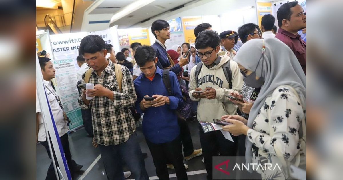 DPRD DKI Jakarta Desak Pemprov Perbanyak Bursa Kerja Amid PHK Massal