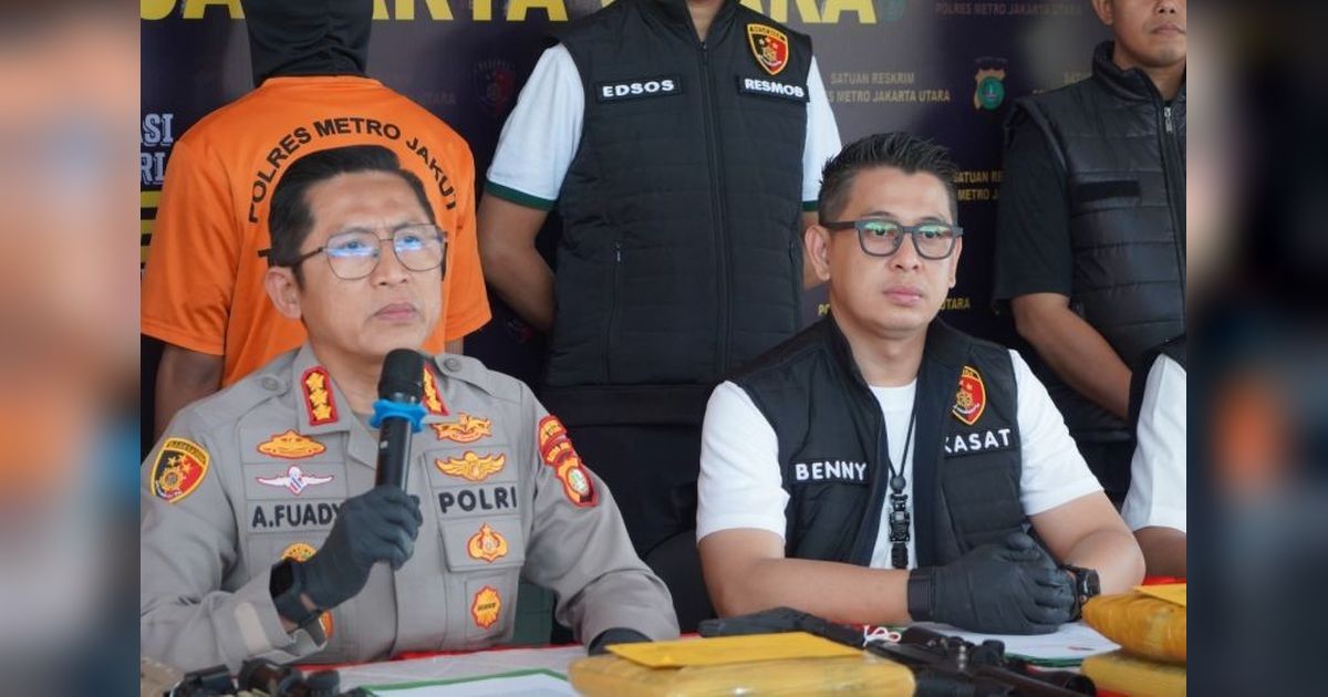 Polisi Gerebek Markas Geng Bonvis Tanjung Priok, Sita Puluhan Senjata Tajam