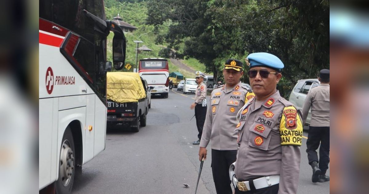 Jalur Gentong Tasikmalaya Mulai Ramai Pemudik, Polisi Pastikan Keamanan dan Kelancaran Arus Lalu Lintas