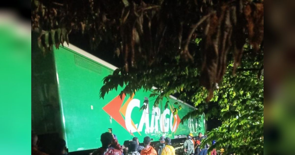 Jalur Rel Ciamis-Manonjaya Normal Kembali Setelah Perbaikan Gogosan Rel