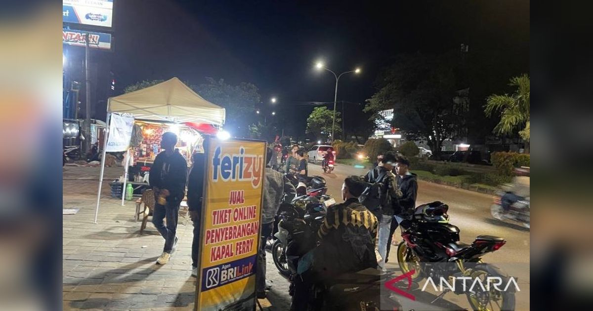 Menjamurnya Agen Tiket Kapal Feri di Ciwandan: Mudahkan Pemudik, Tapi Harga Lebih Mahal?