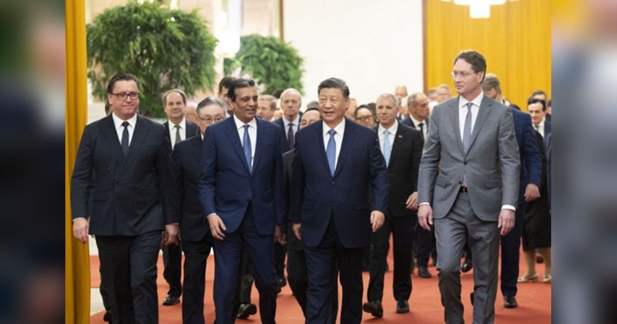 Xi Jinping Janjikan China Terbuka dan Stabil di Hadapan CEO Multinasional