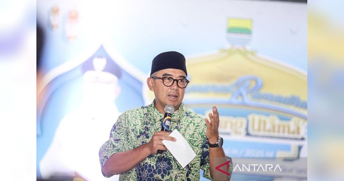 Pemkot Bandung Batasi Waktu Berjualan PKL saat Malam Takbiran