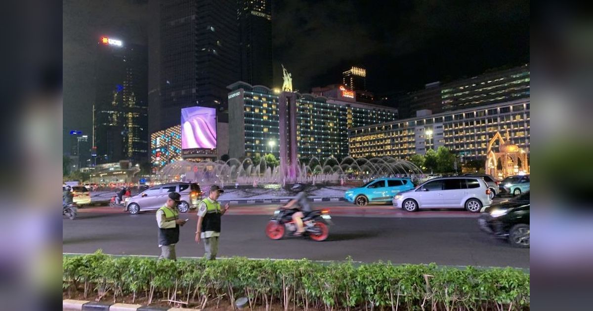 Bundaran HI Lancar di Malam Takbiran, Polisi Bubarkan Konvoi