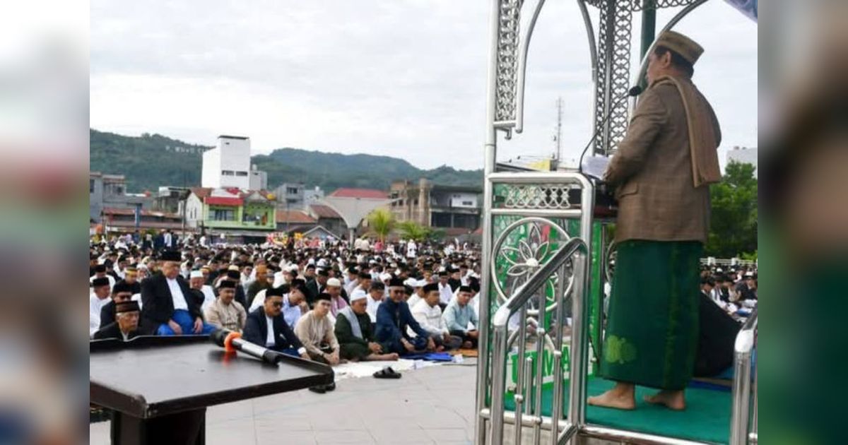 Khatib Idul Fitri Mamuju: Jaga Empat Pilar Kesalehan untuk Kemajuan Bangsa