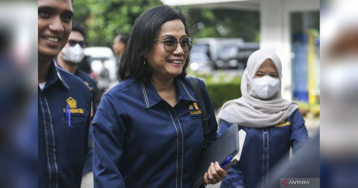 Sri Mulyani Rinci Dukungan Pembiayaan Negara untuk Jalur Kereta Api Sukabumi