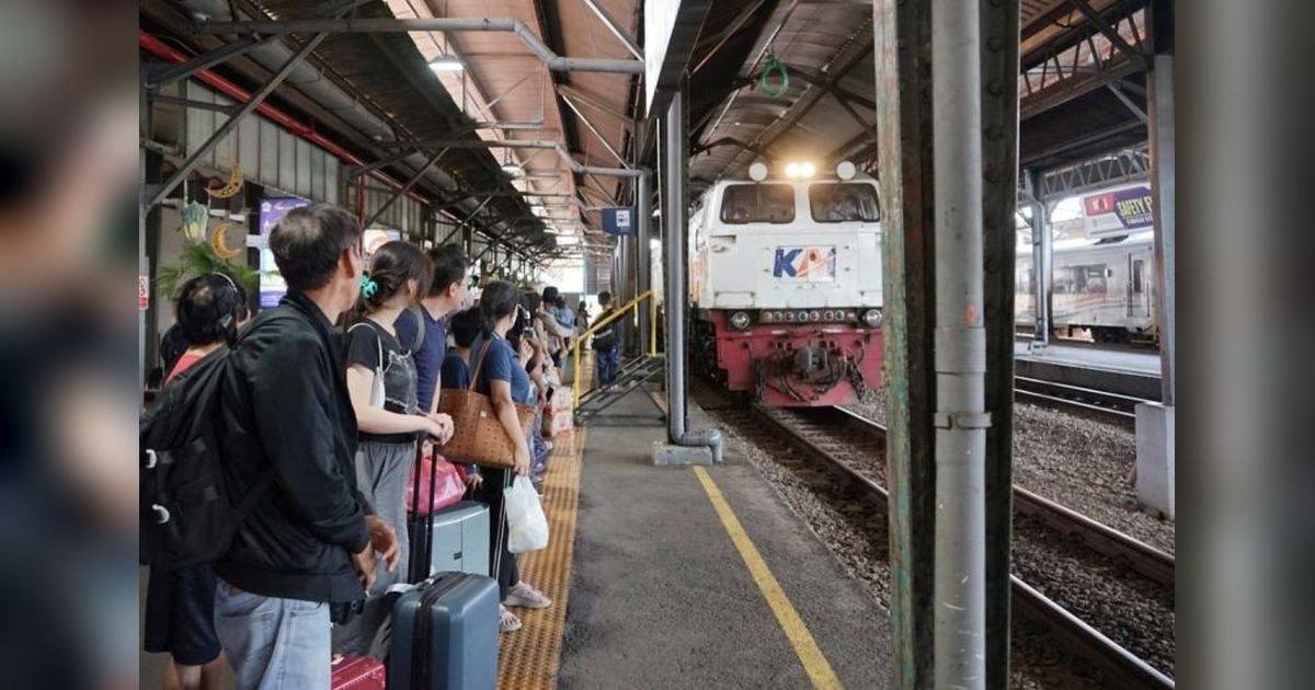 KAI Daop 4 Semarang Berangkatkan 94.838 Penumpang Selama Arus Mudik Lebaran 2025