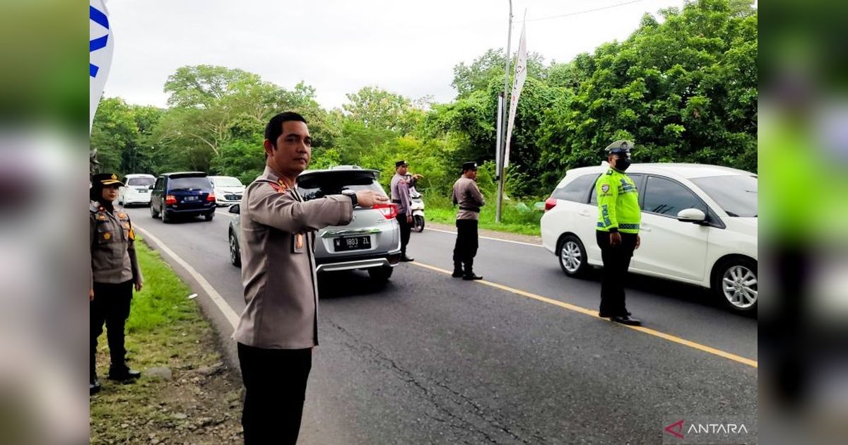 Peningkatan Volume Kendaraan di Pantura Situbondo Capai 40 Persen