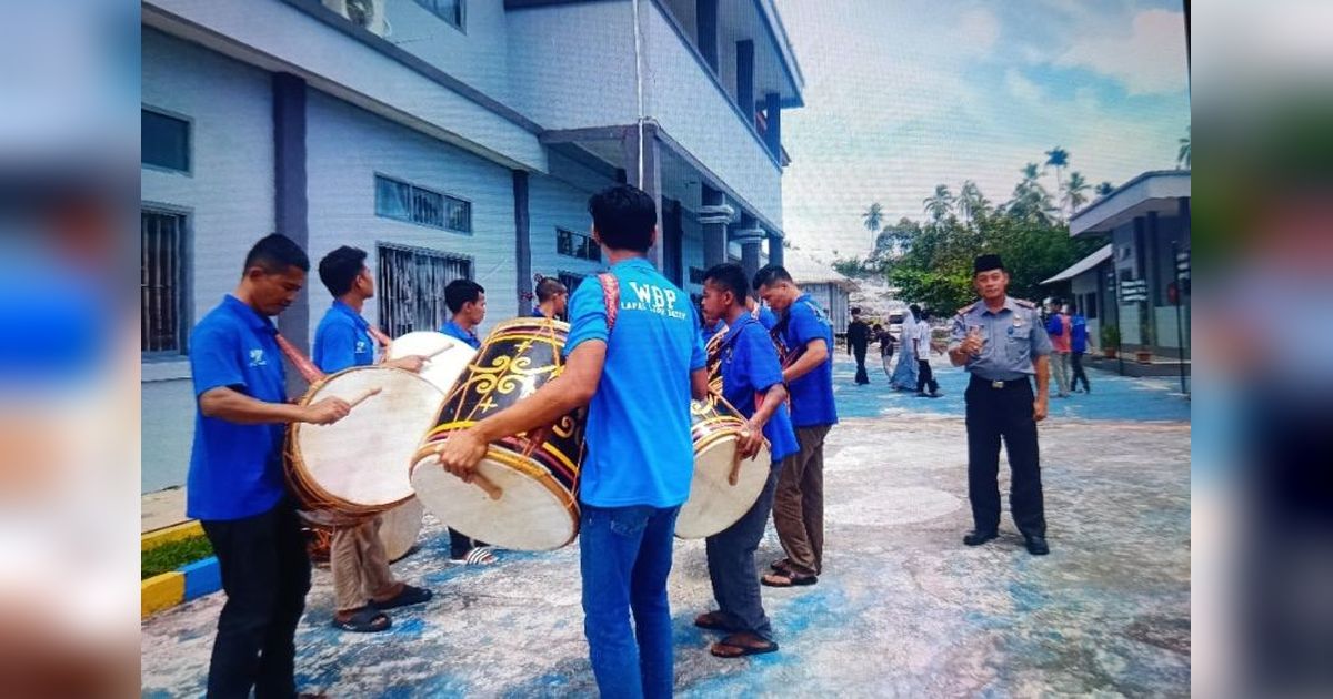 Hiburan Tambusai Tansa di Lapas Lubuk Basung: Warga Binaan Sambut Idul Fitri dengan Kesenian