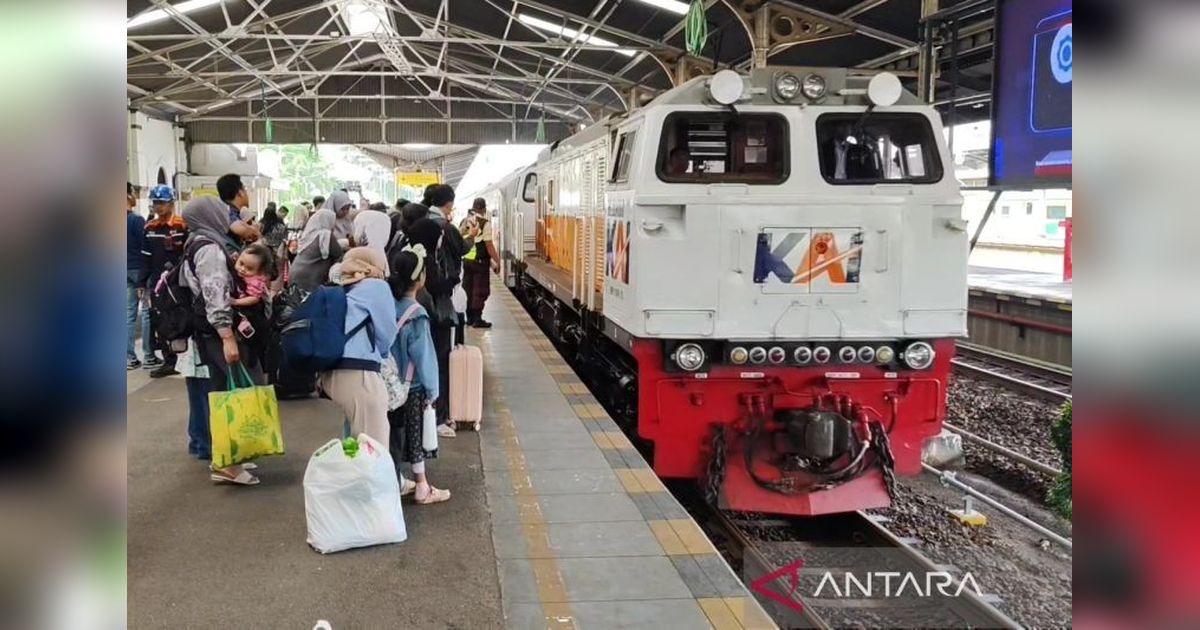 KAI Cirebon Layani 228 Ribu Penumpang Selama Lebaran 2025
