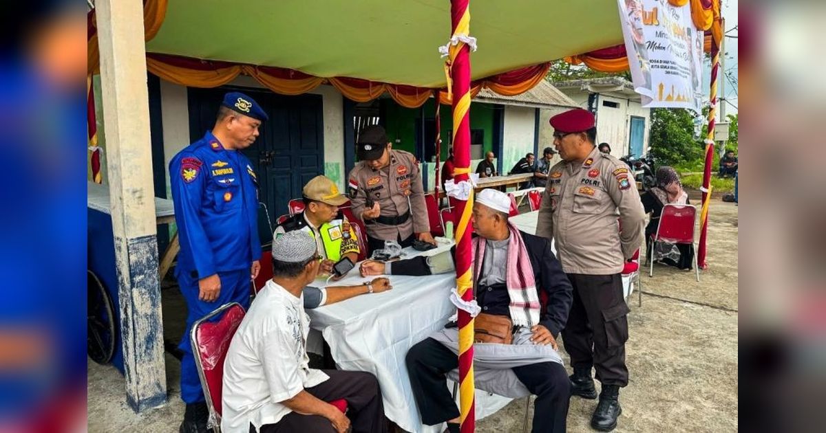 Polres Natuna Awasi Arus Balik Lebaran di Pelabuhan Ranai, Jamin Keamanan dan Kenyamanan Pemudik