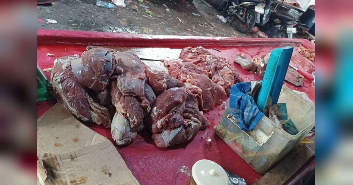 Harga Daging Sapi di Pasar Daya Makassar Stabil Pasca Lebaran
